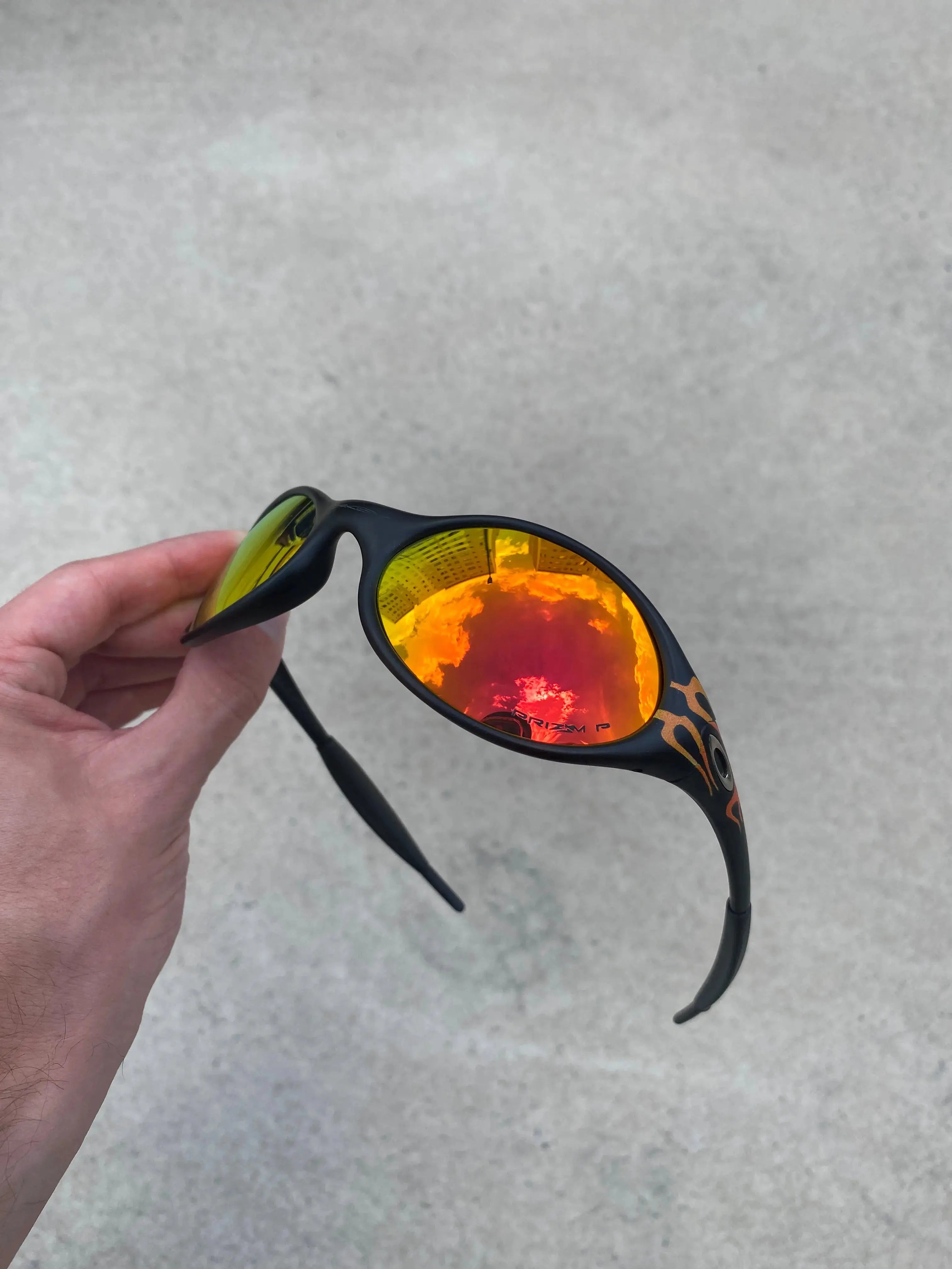 Óculos de Sol Eye Jacket Flame Preta Ruby (2X1)