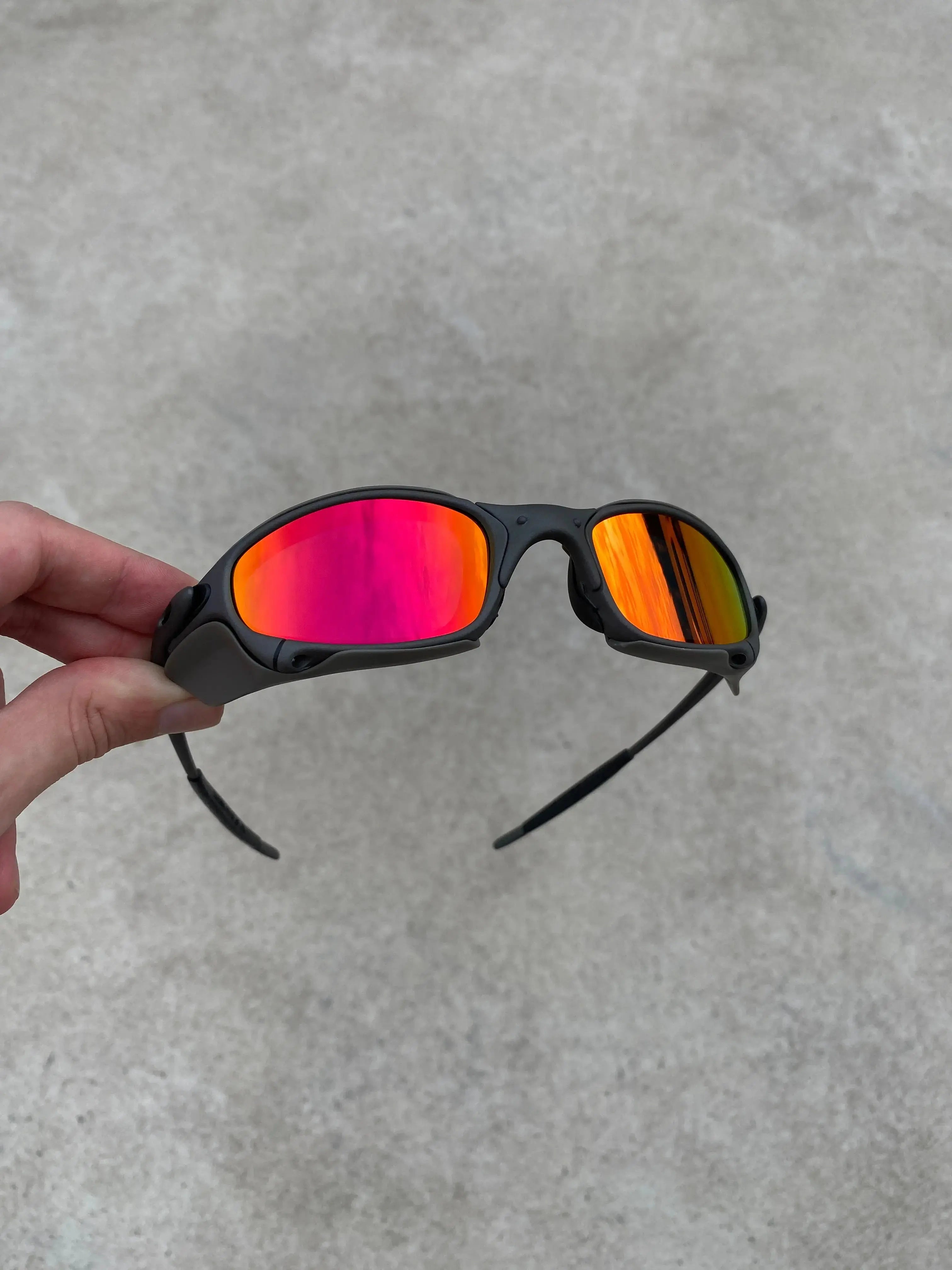 Juliet Xmetal Ruby Kit Preto + Sideblinder Cinza