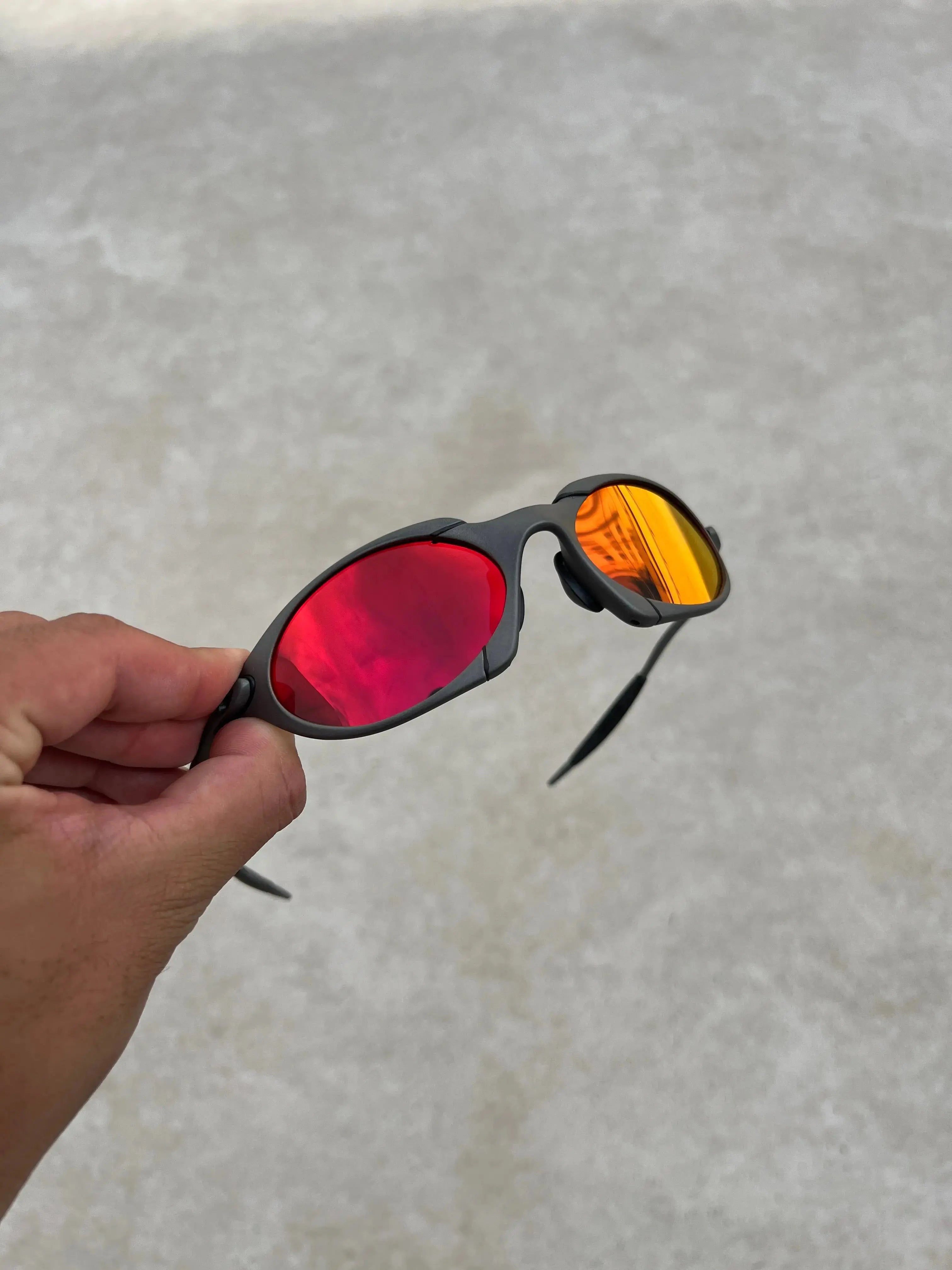 Romeo 1 Xmetal Ruby - SALE
