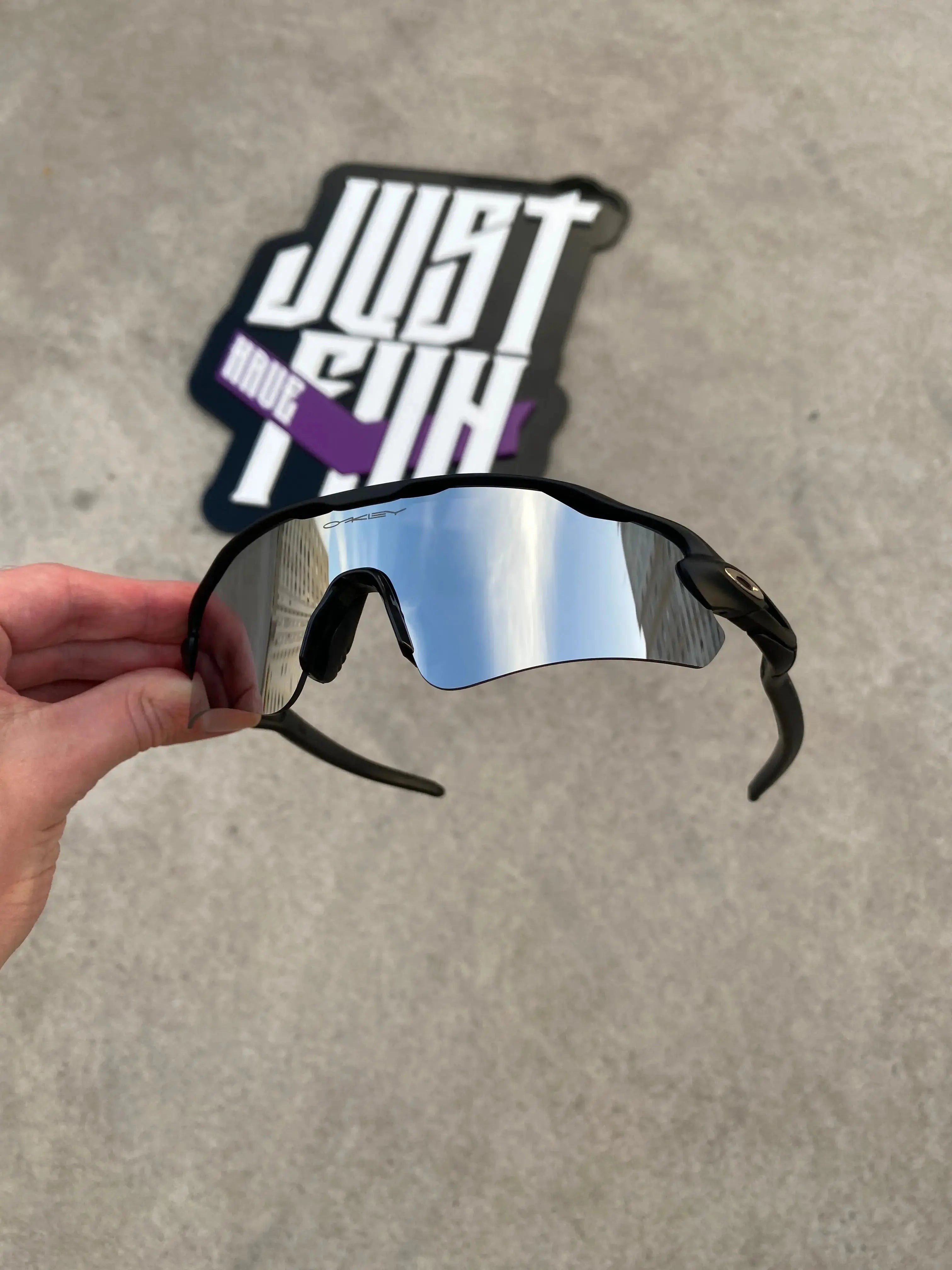 Óculos de Sol Radar Ev Preta Liquid Metal (2x1)