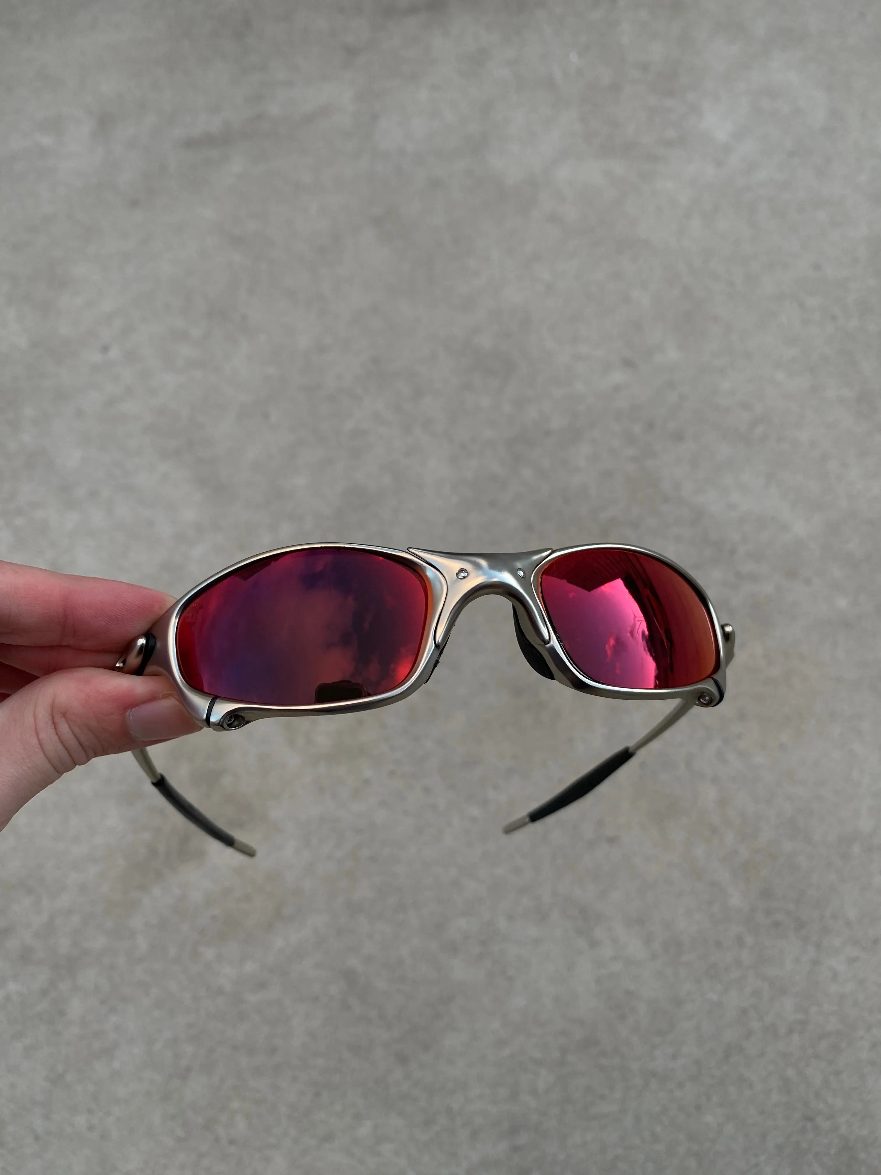 Óculos de Sol Juliet Premium Plasma Dark Ruby