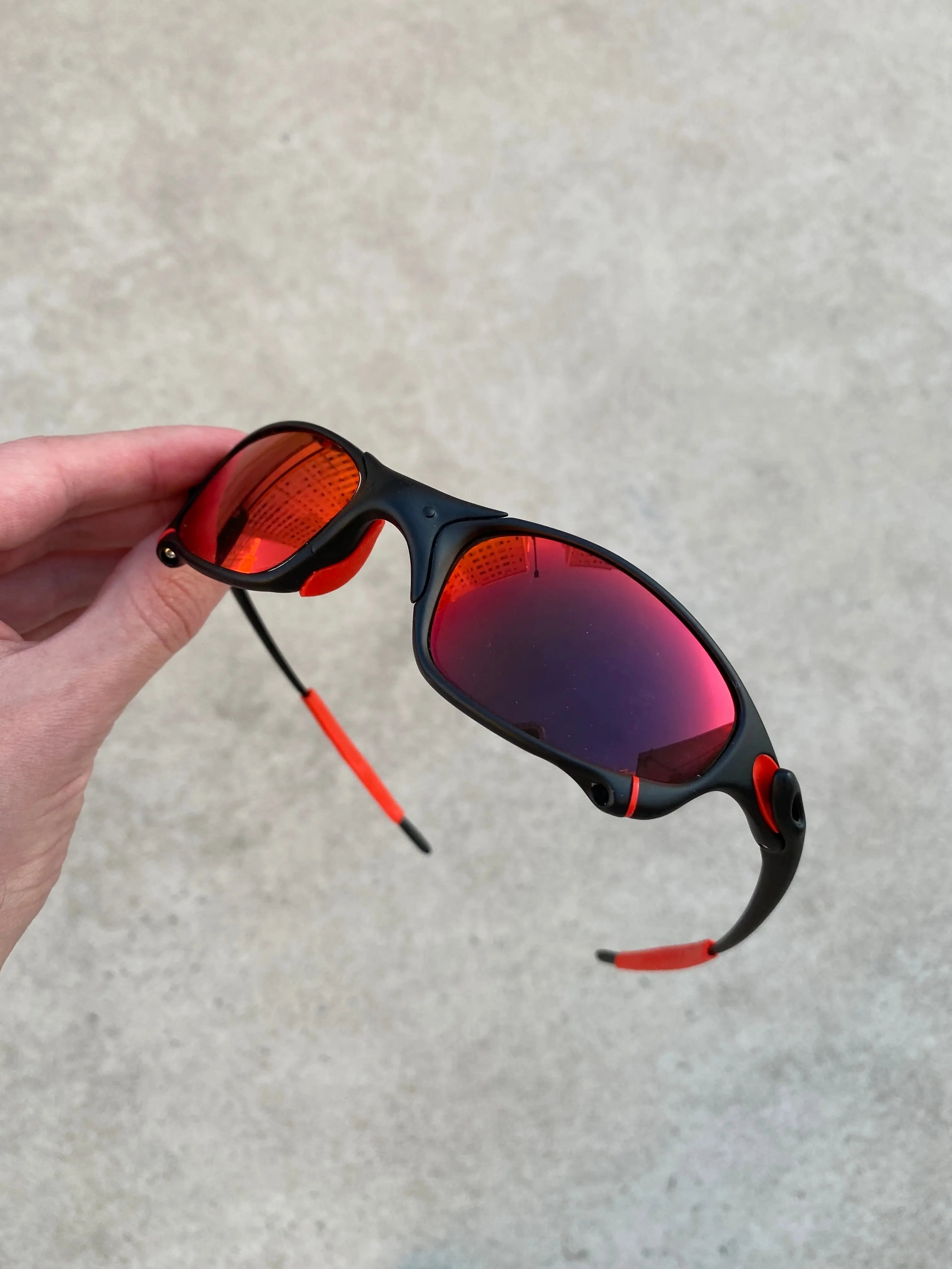 Juliet Premium Carbon Dark Ruby Kit Red
