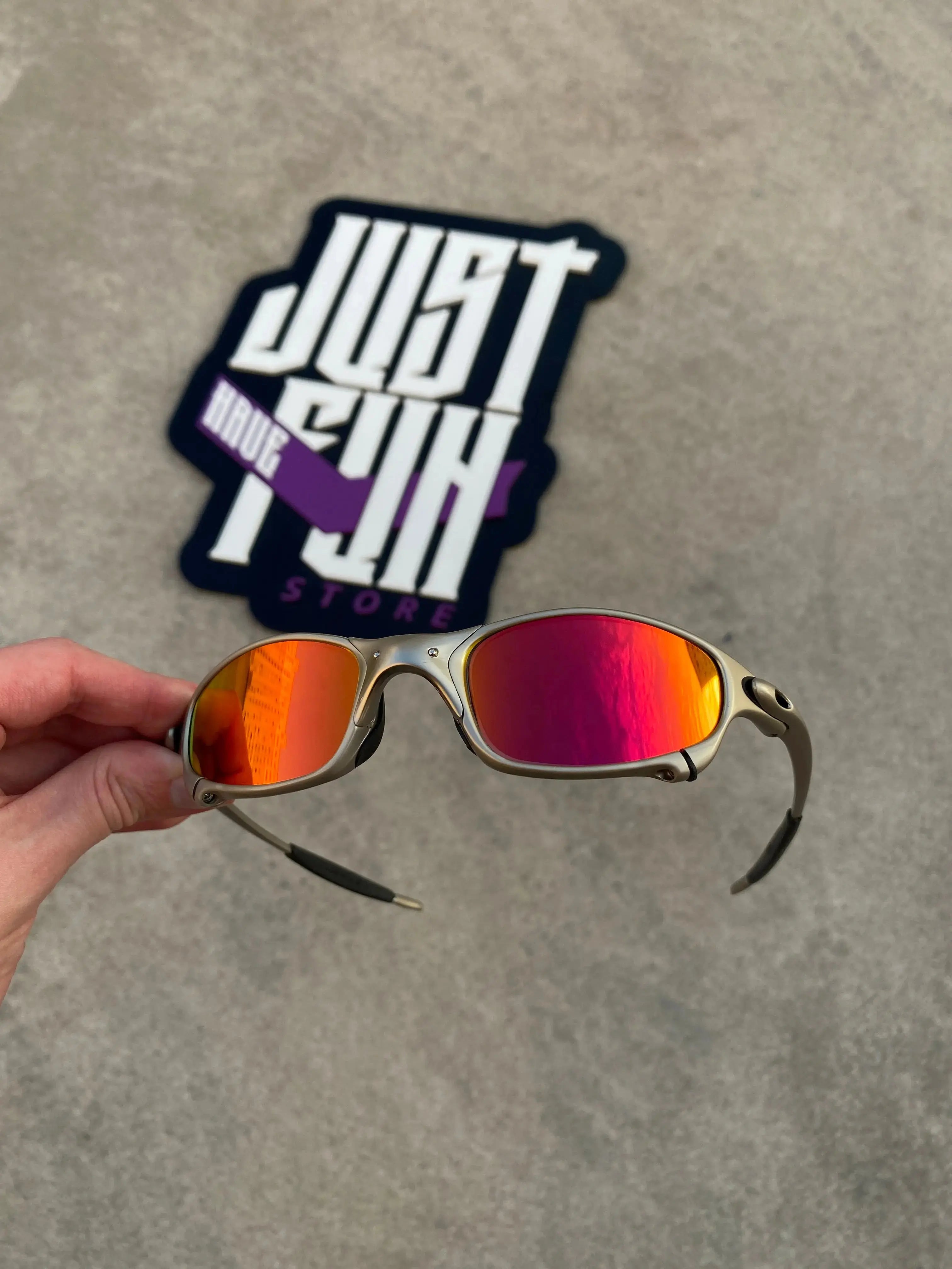 Óculos de Sol Juliet Plasma Ruby - SALE