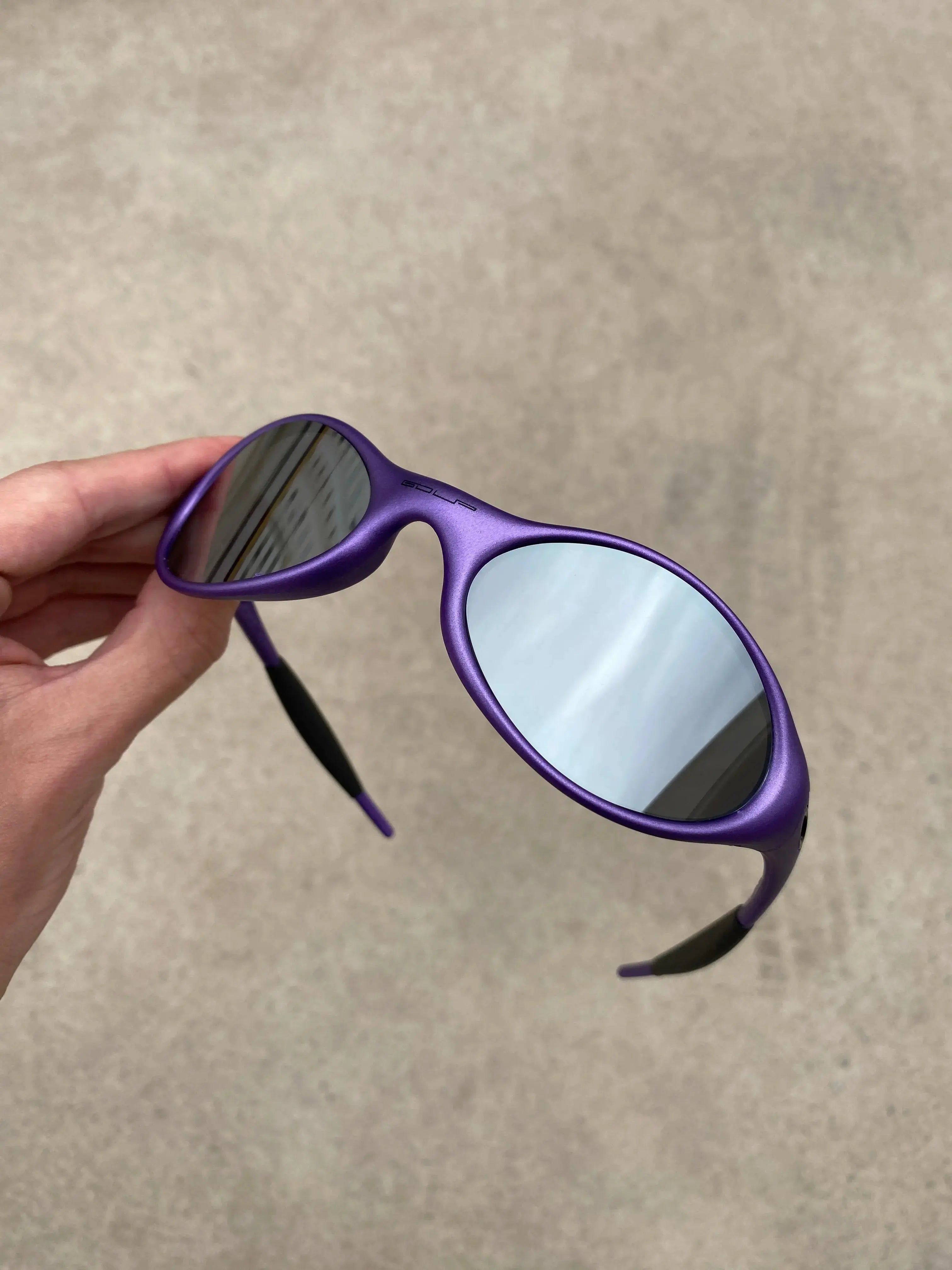 Eye Jacket G. Lilac Liquid Metal + Brinde Surpresa