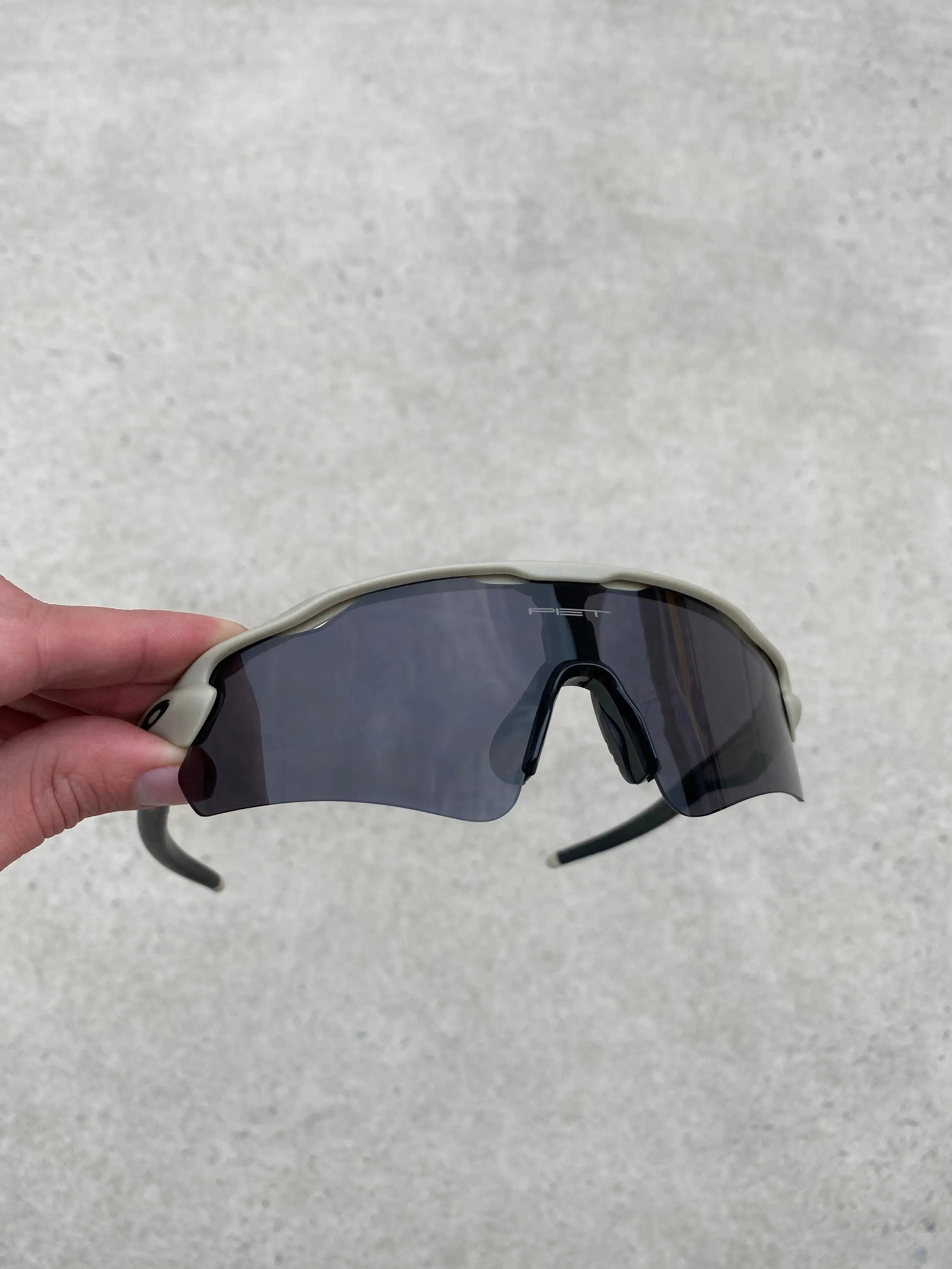 Óculos de Sol Radar Ev P. Matte Bone Preta (2x1)