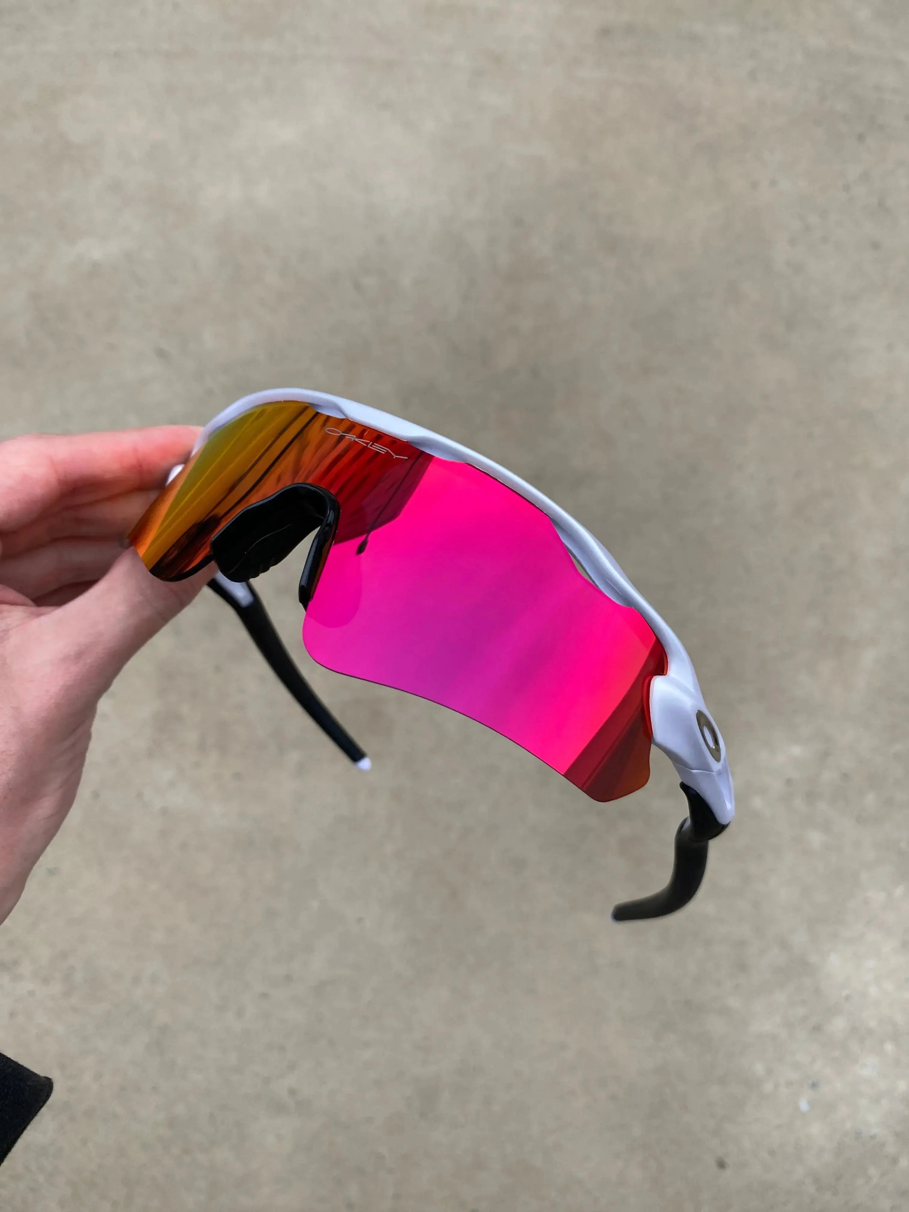 Óculos de Sol Radar Ev Cinza Dark Ruby