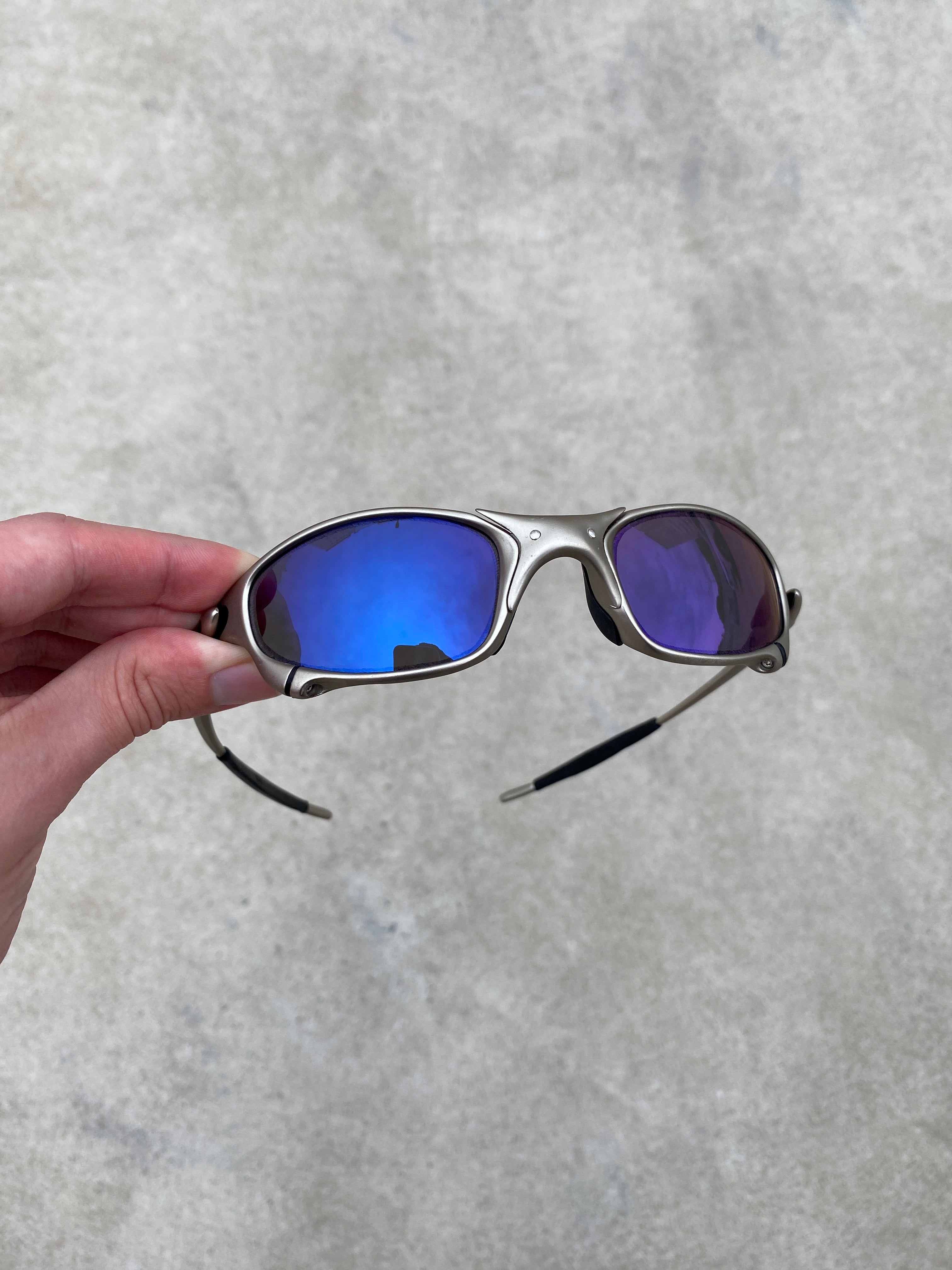 Juliet Premium Plasma Neon Blue
