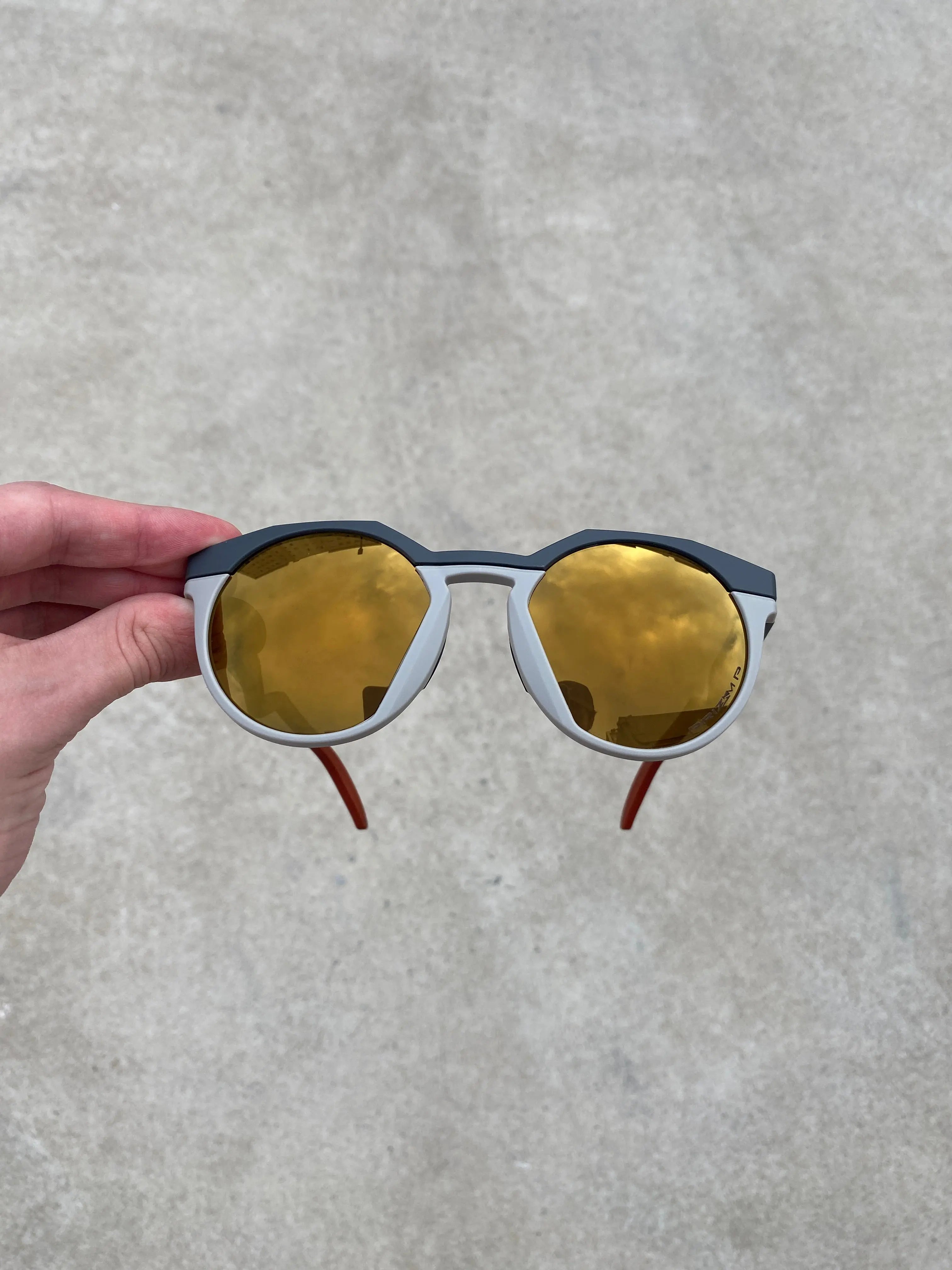 HSTN Matte Gold Café + Brinde Surpresa (2X1)