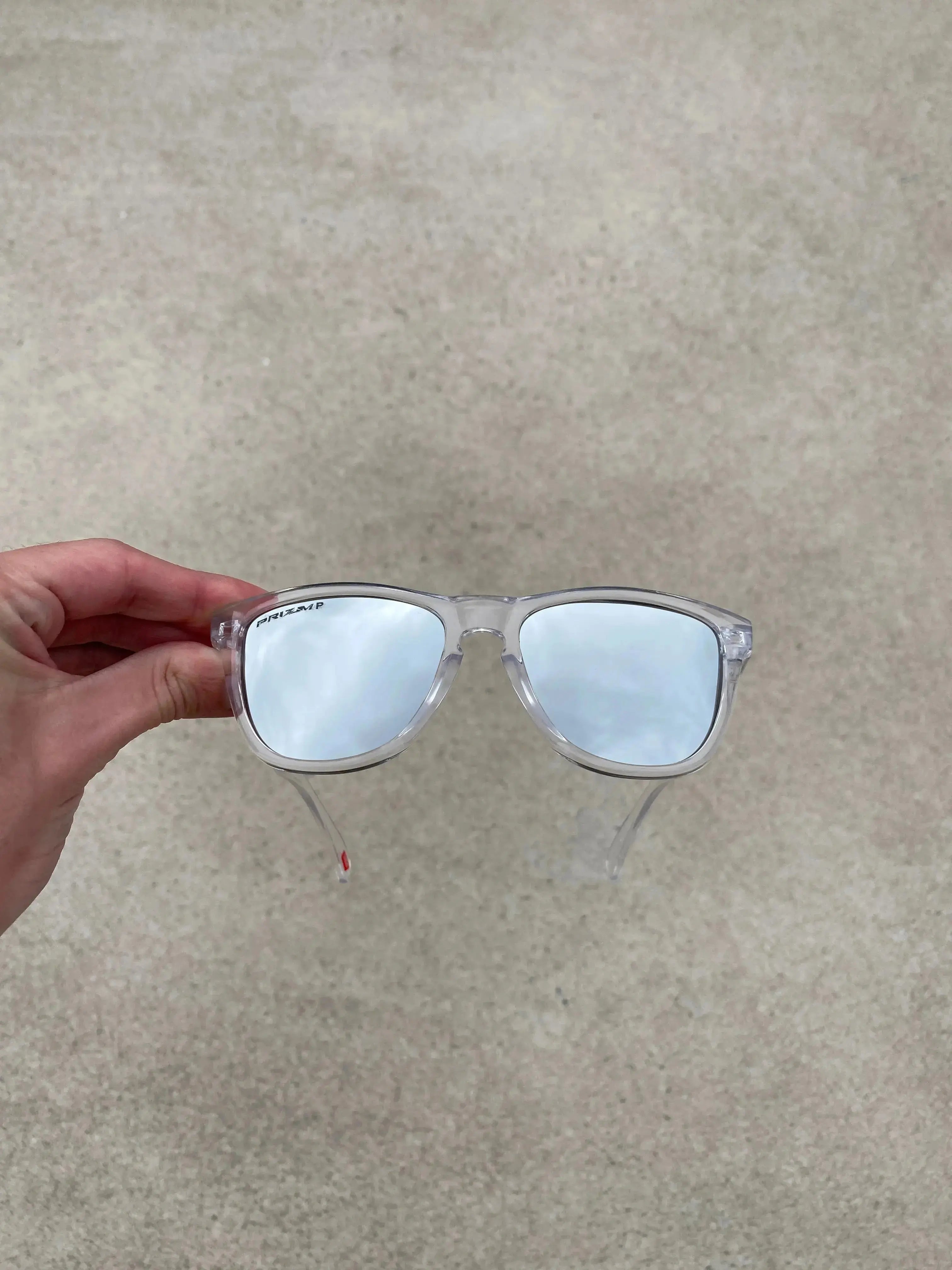 Frogskin Cristal Liquid Metal + Brinde Surpresa (2X1)