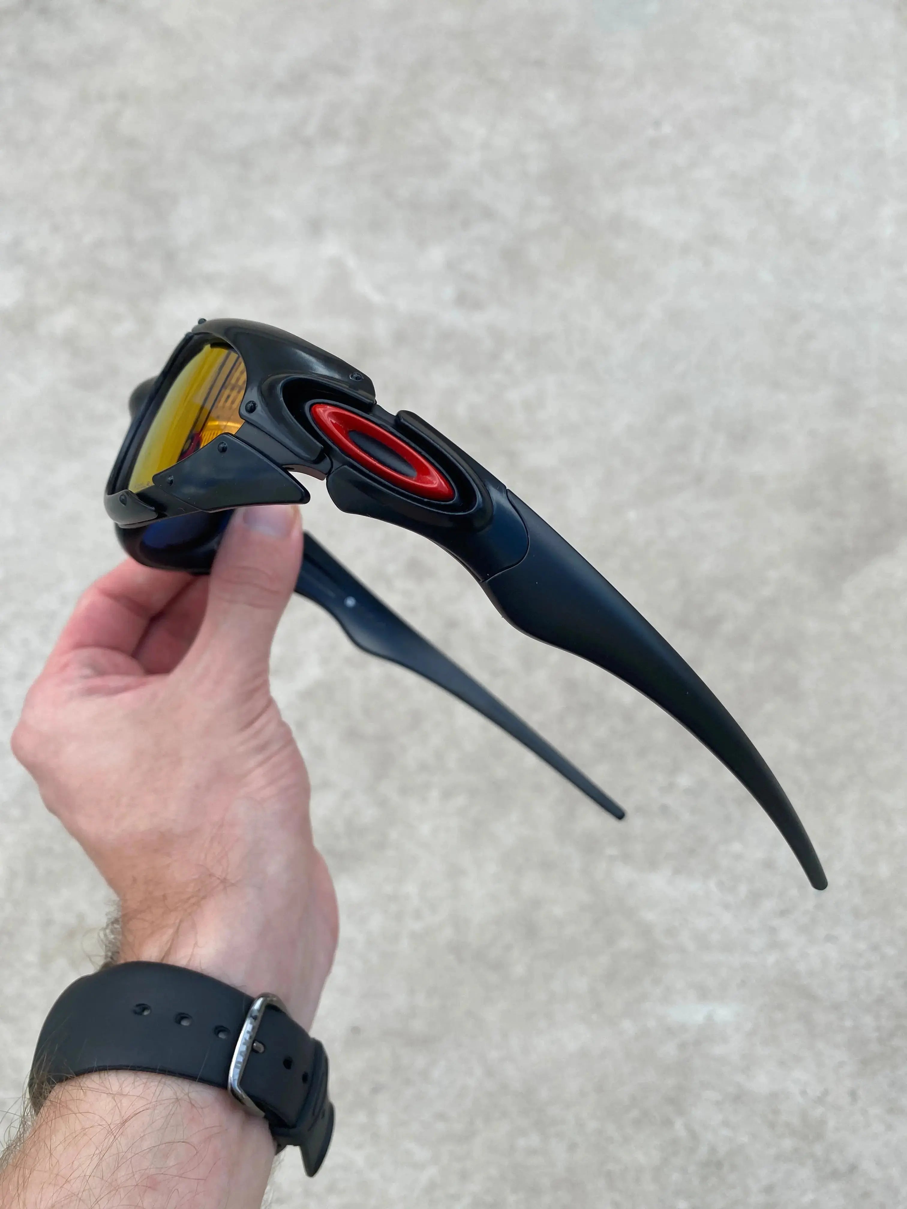Plate Carbon Ruby + Brinde Surpresa