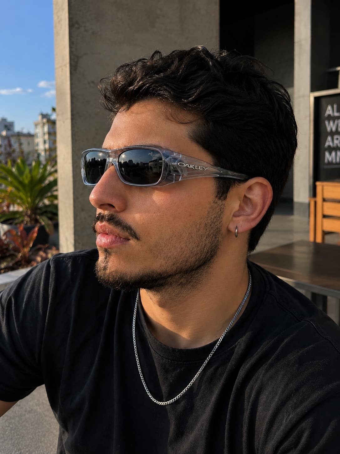 Permian Clear Lentes Black foto no rosto 1