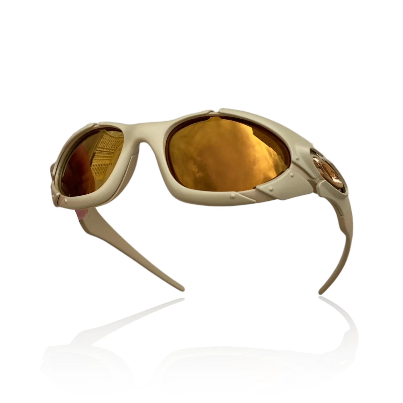 plate-bege-lente-gold-cafe cover