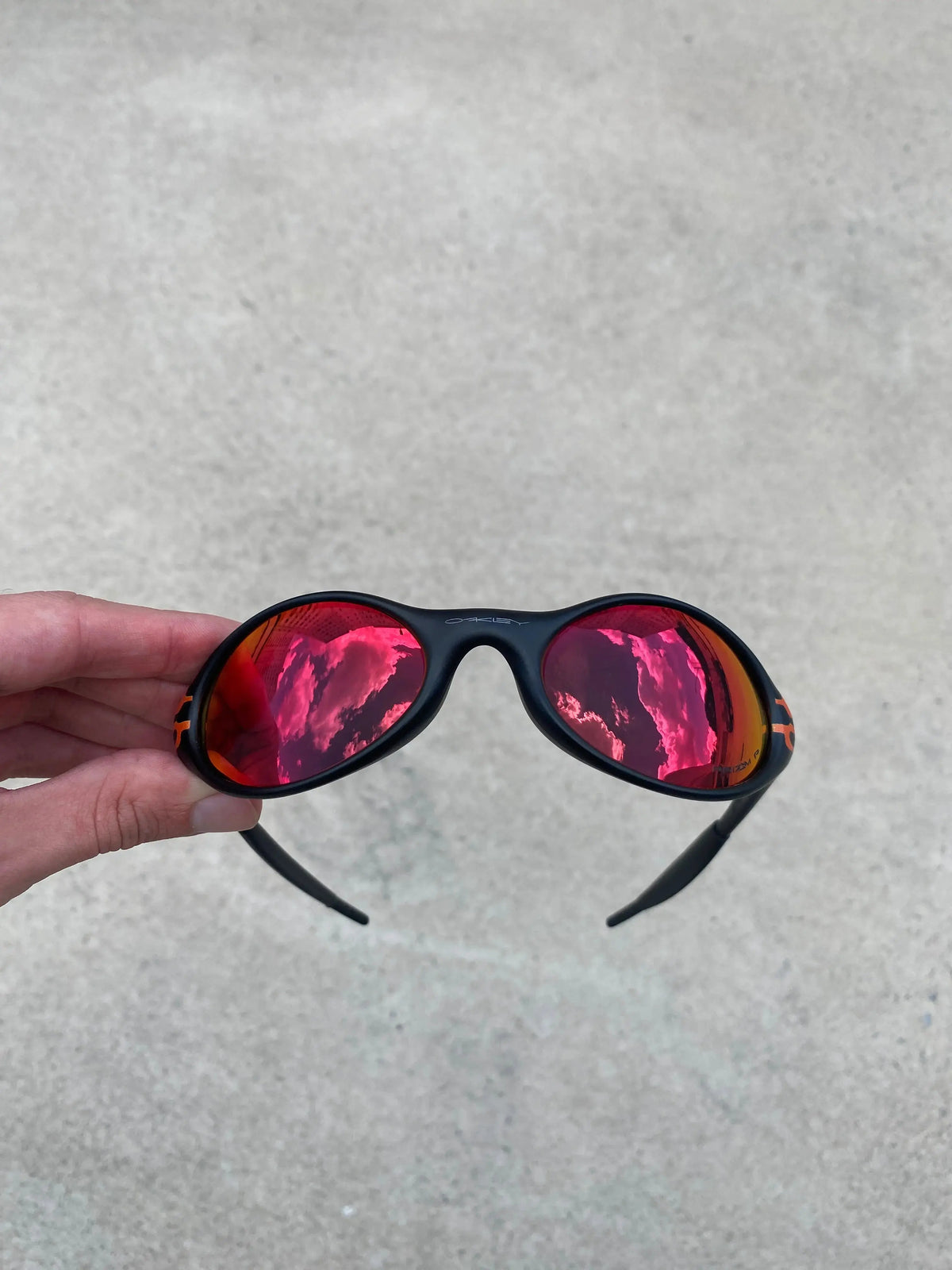 Eye Jacket Flame Dark Ruby + Brinde Surpresa