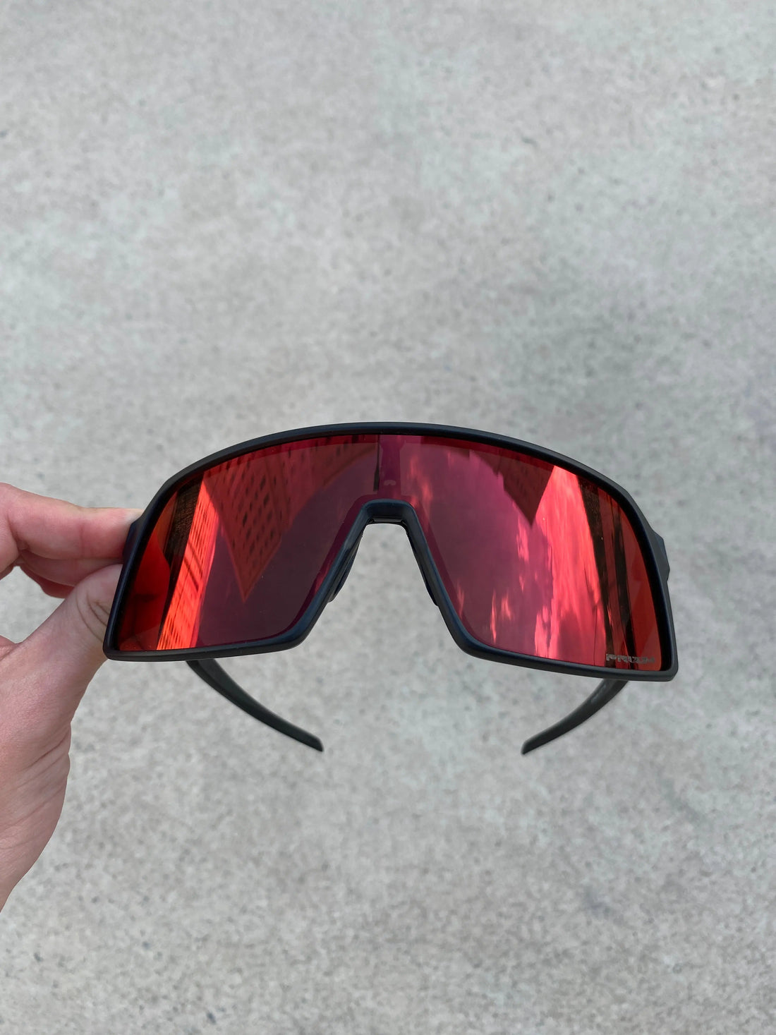 Sutro Preta Dark Ruby + Brinde Surpresa