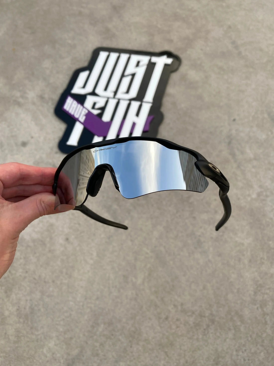Óculos de Sol Radar Ev Preta Liquid Metal (2x1)
