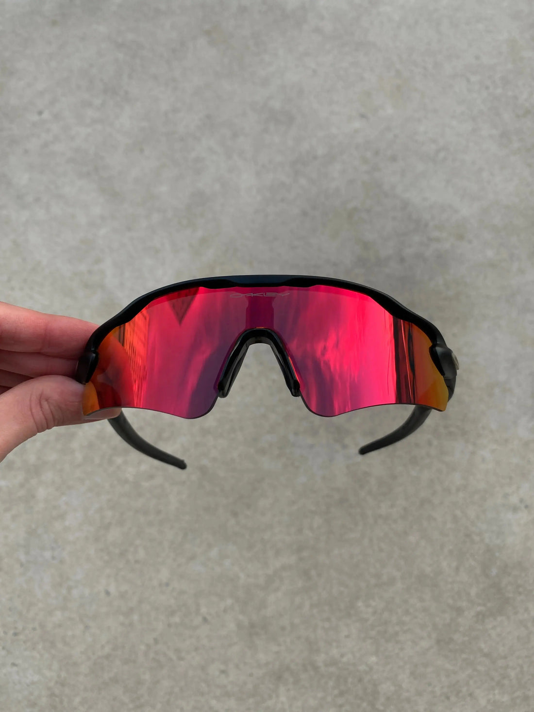 Óculos de Sol Radar EV Preta Dark Ruby