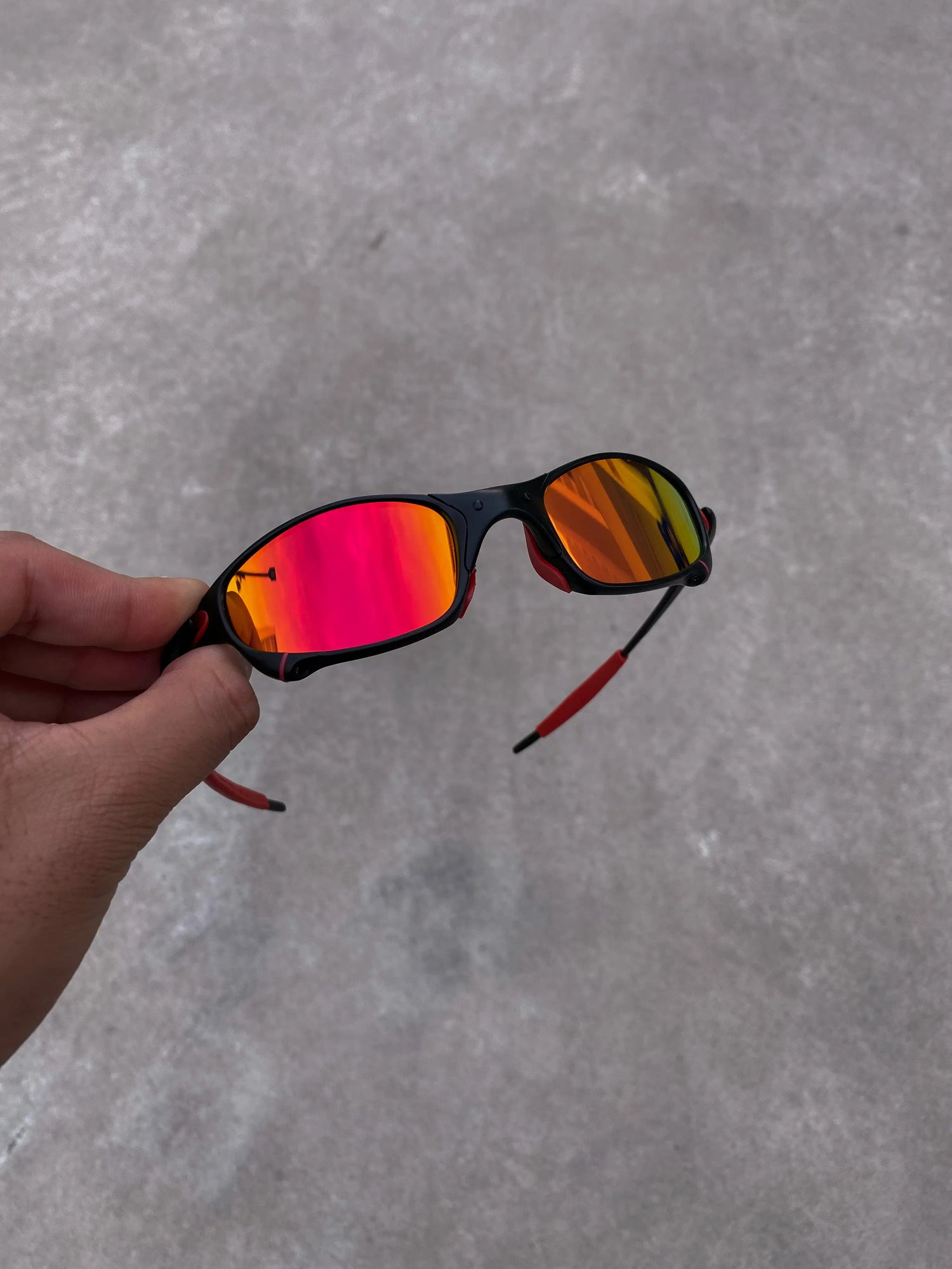 Óculos de Sol Juliet Carbon Ruby
