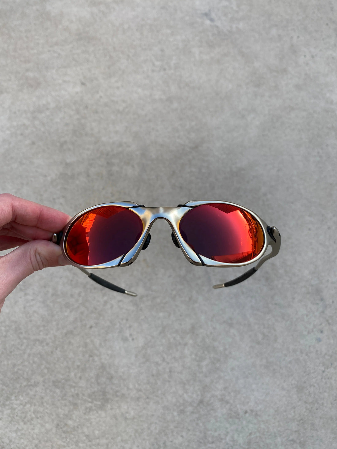 Romeo 1 Premium Plasma Dark Ruby