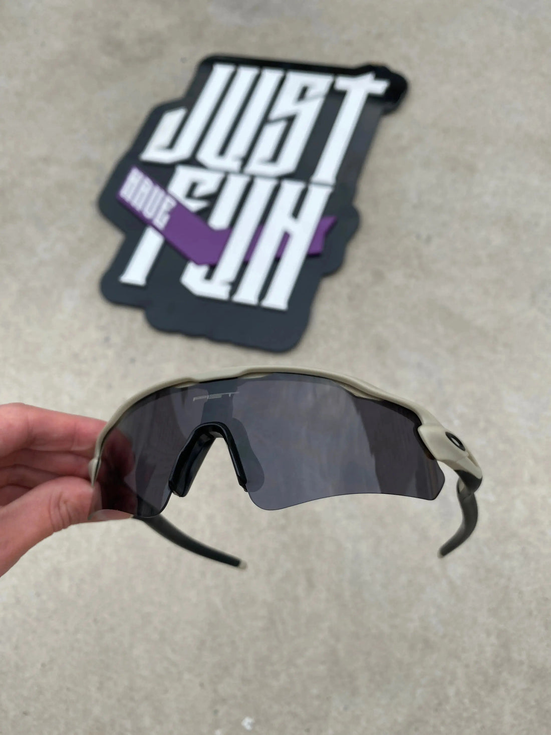Óculos de Sol Radar Ev P. Matte Bone Black