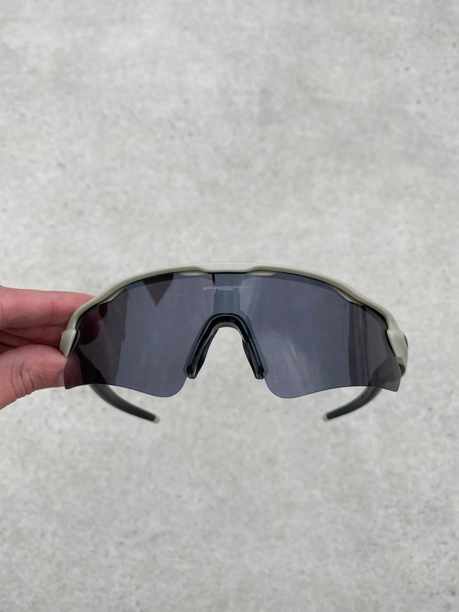 Óculos de Sol Radar Ev P. Matte Bone Preta (2x1)