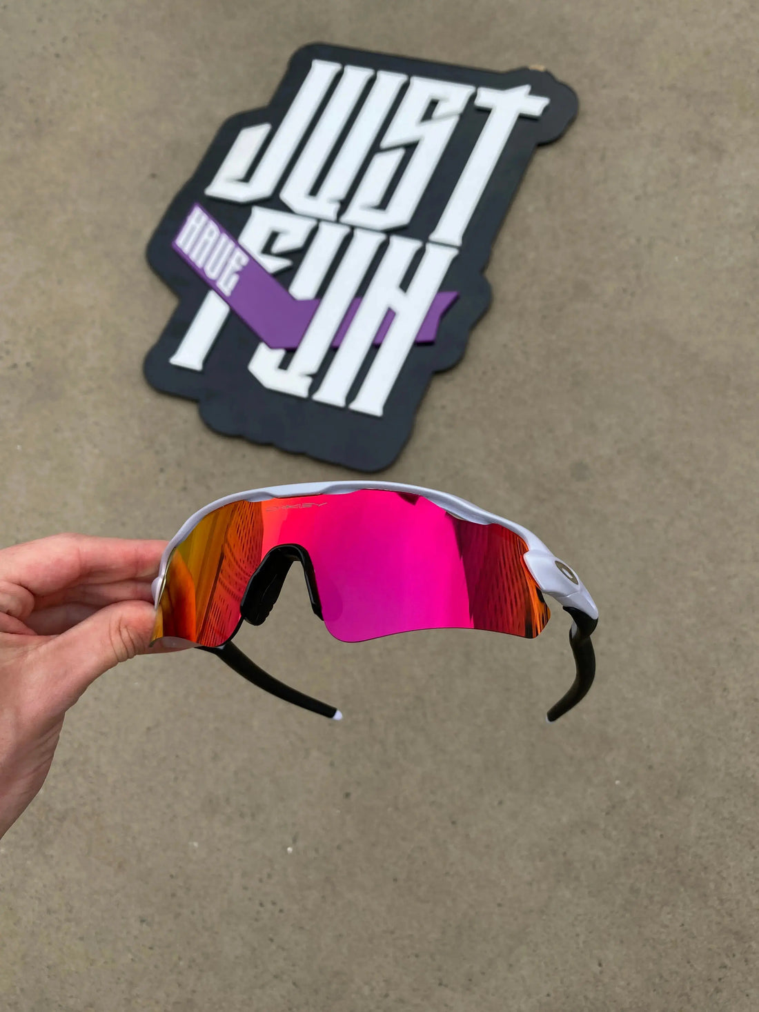 Óculos de Sol Radar Ev Cinza Dark Ruby